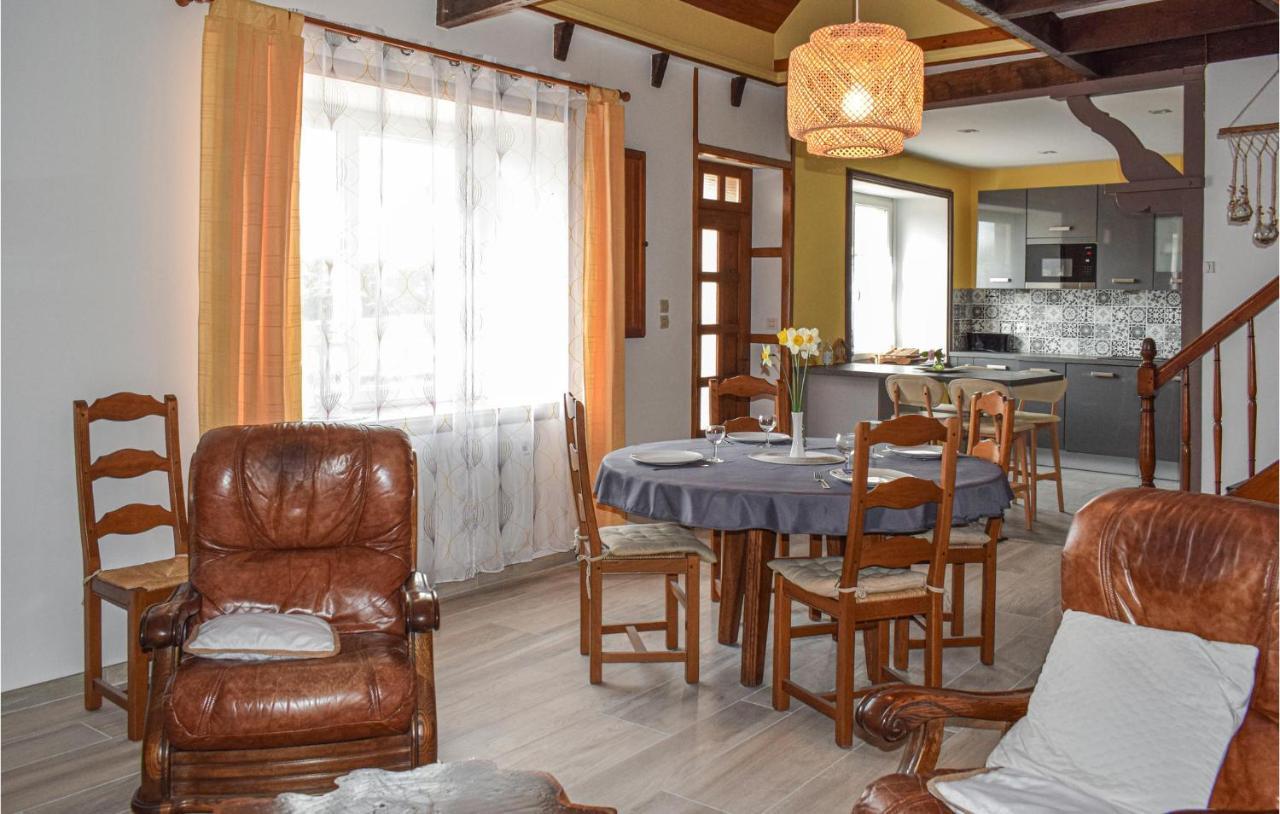Nice Home In Plehedel With Wifi Exterior foto